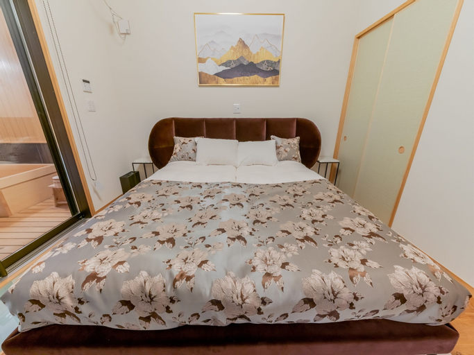 Bedroom 14