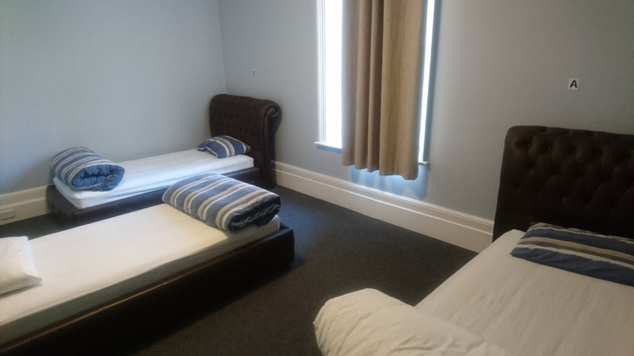 Bedroom 12