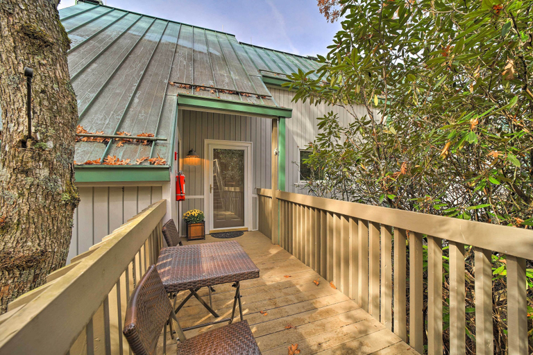Exterior & Views, Breathtaking Highlands Condo w/ Mountain View, Macon