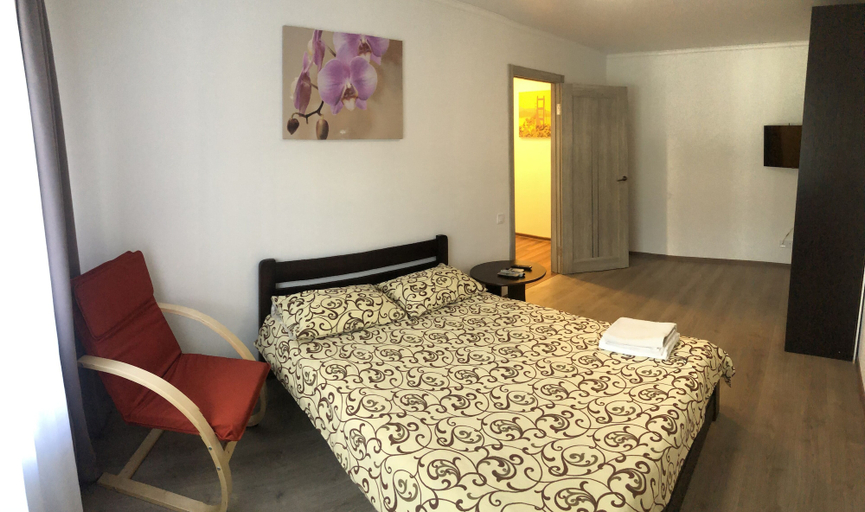 Bedroom 2, Apartment near Downtown, Podil's'kyi