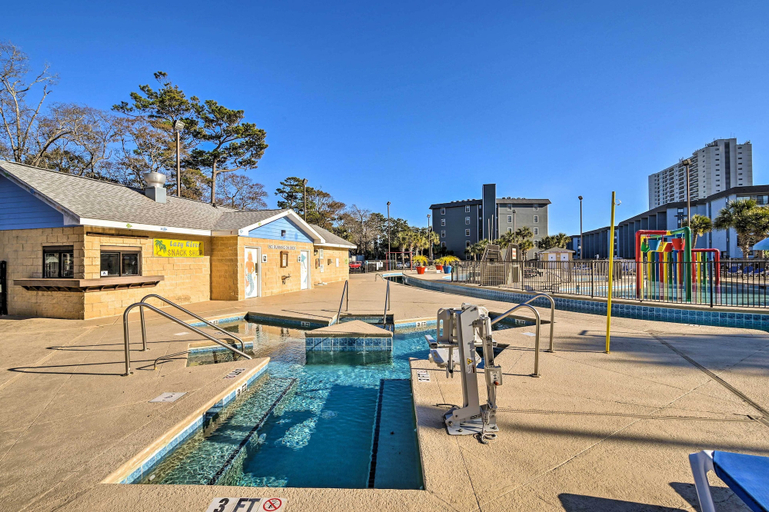 Exterior & Views 2, Oceanfront Condo w/ Balcony in Myrtle Beach!, Horry