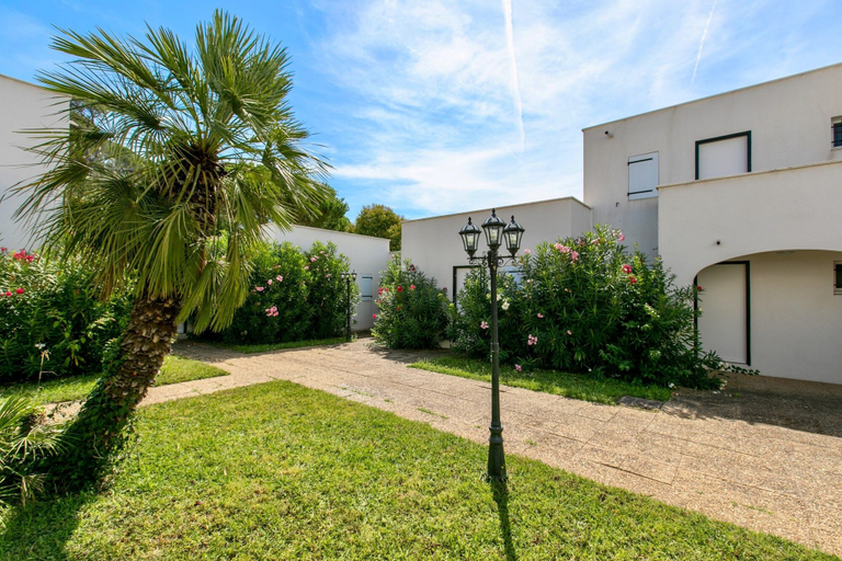 Others 5, Beach Cannes Bungalows, Alpes-Maritimes