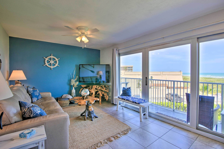 Others 5, Sunny Oceanfront Condo on South Padre Island Beach, Cameron