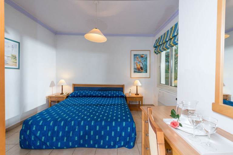 Bedroom 2, Paphos Gardens Holiday Resort