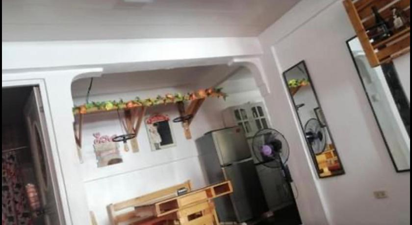 JH Transient Apartment, Tanza
