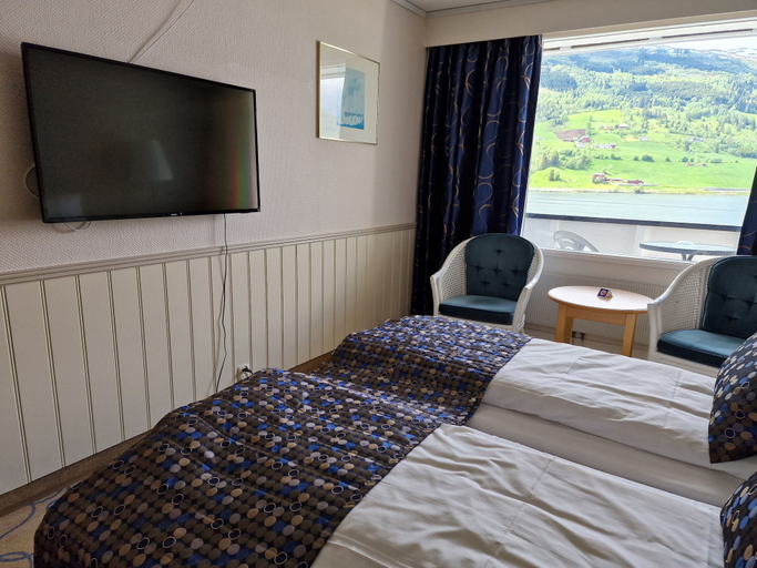 Bedroom 3, Olden Fjordhotel, Stryn