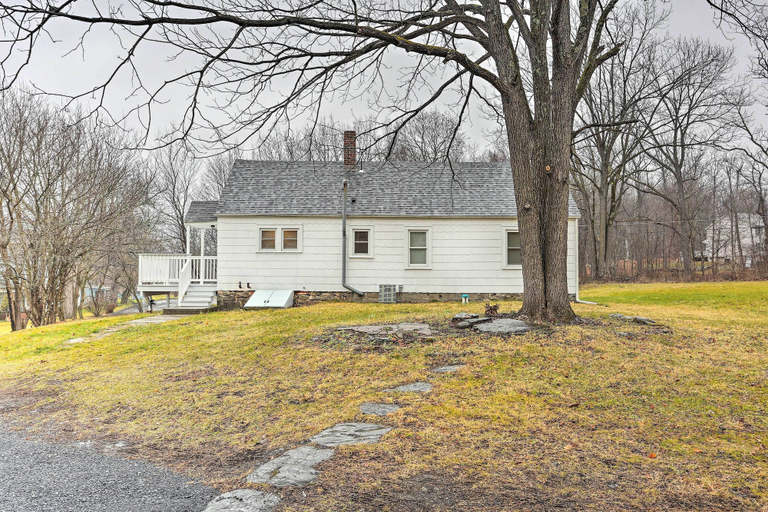 Exterior & Views 2, Cozy Campbell Hall Getaway w/ Porch!, Orange