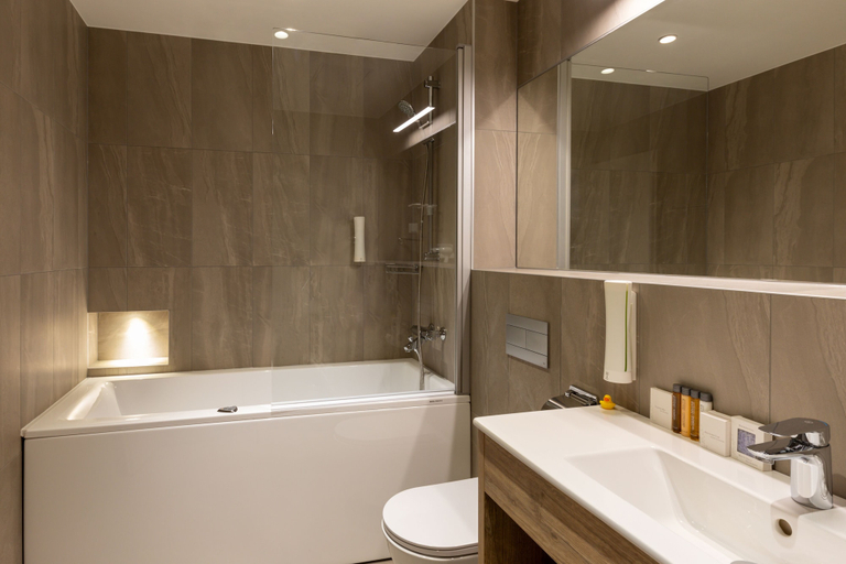 Bathroom 5, Kreutzwald Hotel Tallinn, Tallinn