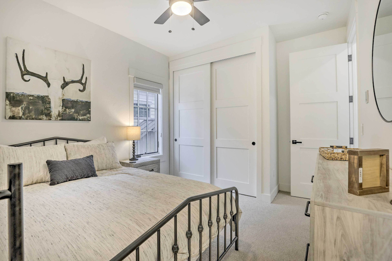 Bedroom 3, Luxury Winter Park Getaway w/ Rooftop Deck!, Grand