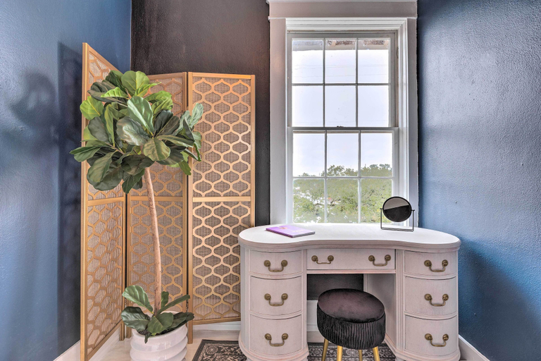 Bathroom 3, Stunning Alabama Studio ~ 2 Mi to Dtwn Mobile!, Mobile