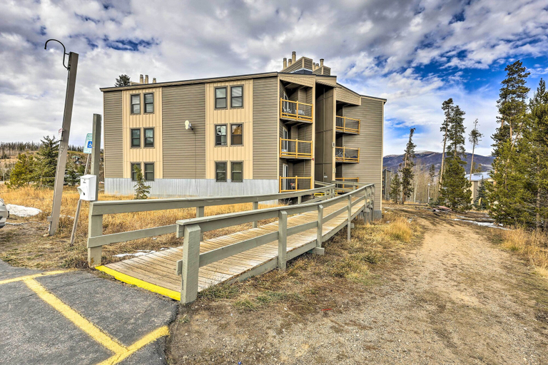 Exterior & Views 2, Ski & Hike: Mtn-view Condo in Silverthorne!, Summit