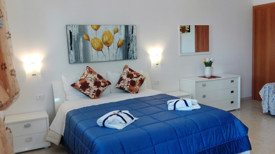 Bedroom 3, Residence Maresol, Foggia