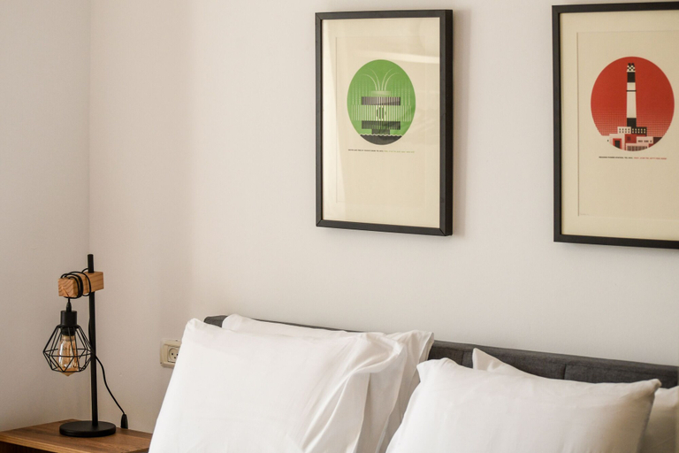 Bedroom 5, Stylish 3-BR Apt w Balcony and Parking