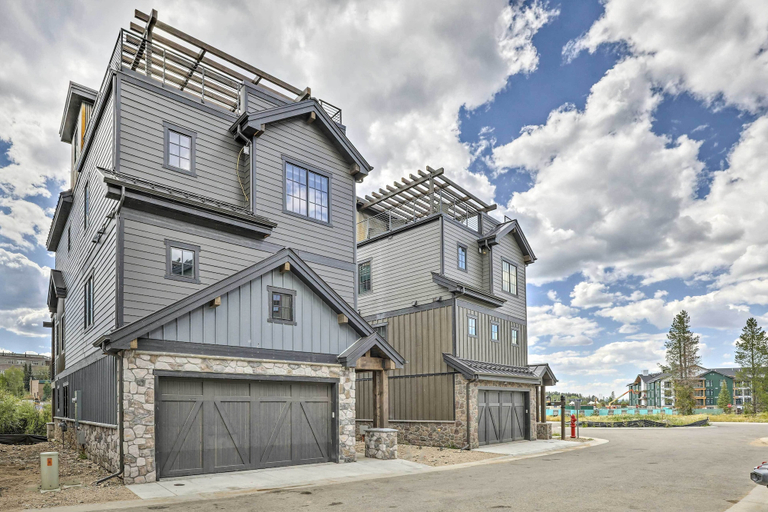 Exterior & Views 2, Luxury Winter Park Getaway w/ Rooftop Deck!, Grand