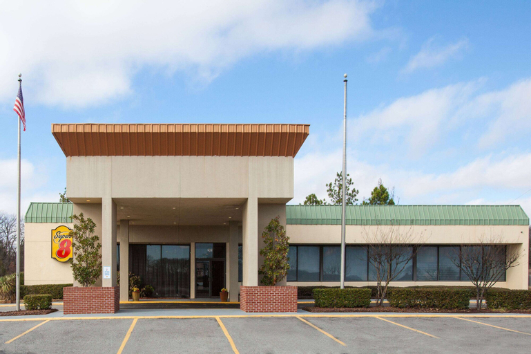 Exterior & Views 22