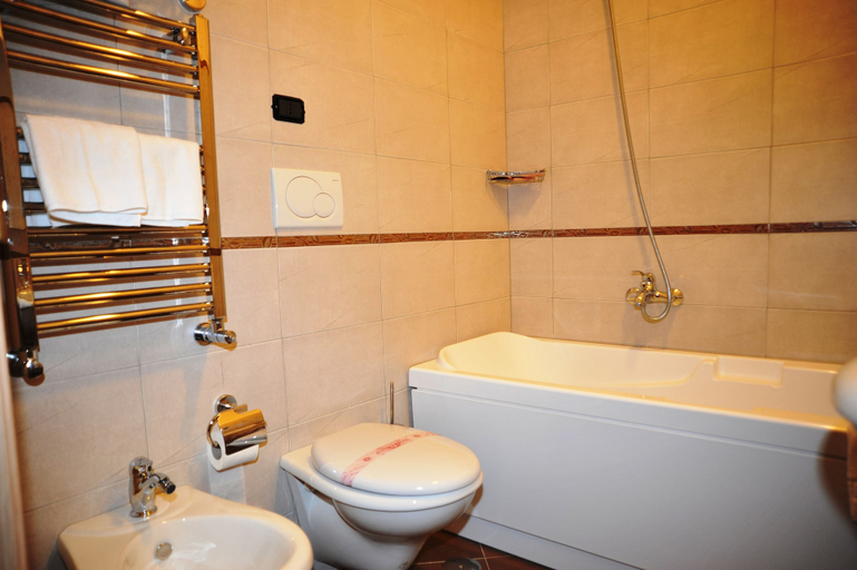 Bathroom 3, Hotel Ristorante Villa Icidia, Rome