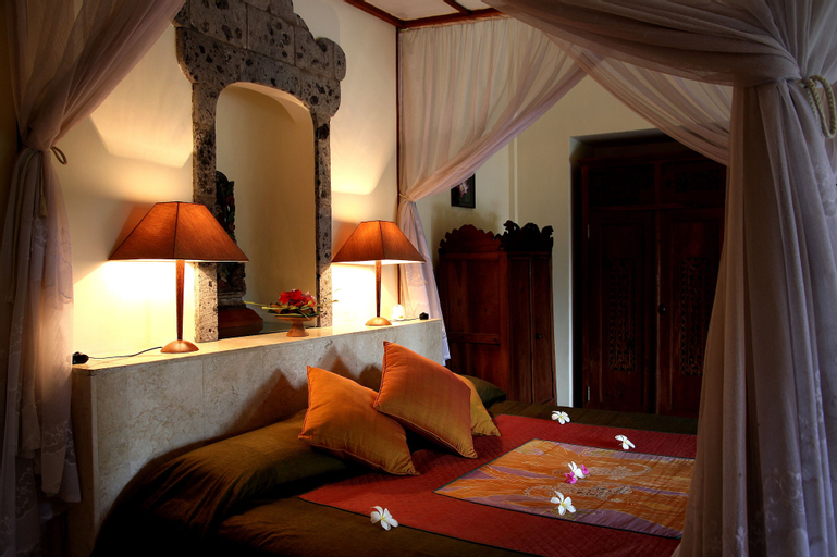 Bedroom 13