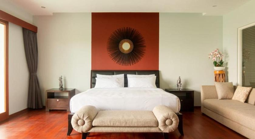 SUNKISSED Villa Senggigi, Lombok
