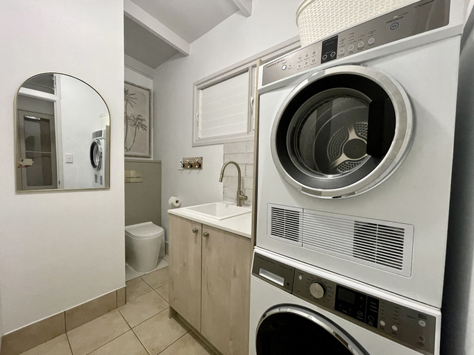 Bathroom 5, Sweet Creek Cottage, Palm Cove, Cairns