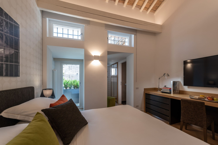 Bedroom 3, Laurina 33, Roma
