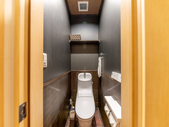 Bathroom 6