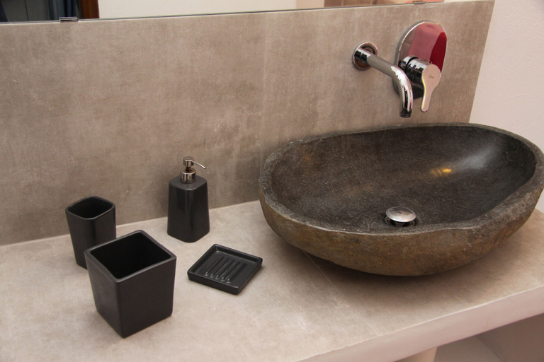 Bathroom 5, Iliada Odysseas Resort, South Aegean