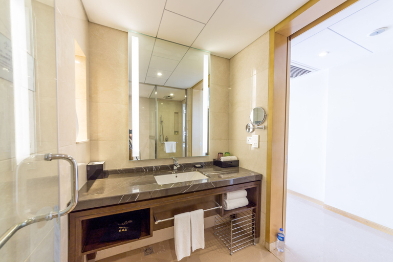 Bathroom 3, Fliport Garden Hotel Xiamen, Xiamen