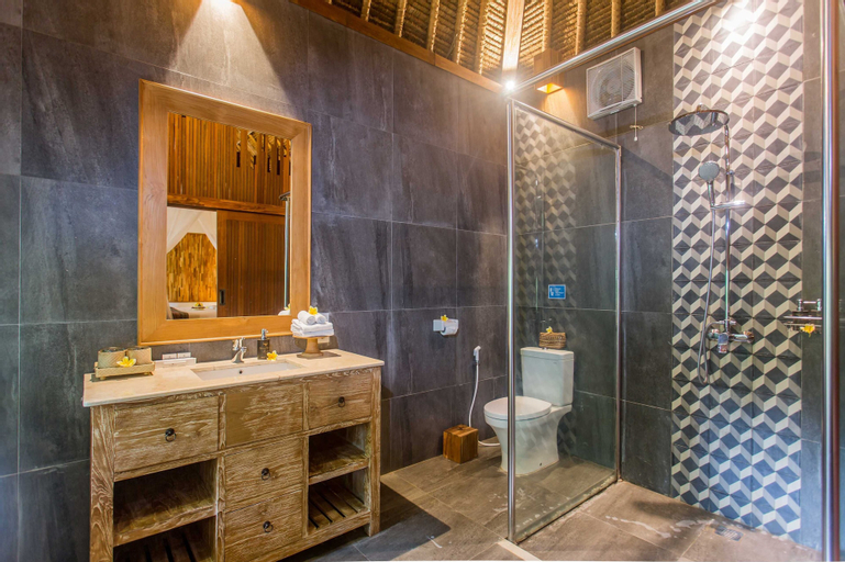 Bathroom 4