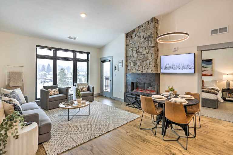 Others 1, Mountain-view Winter Park Condo w/ Balcony!, Grand
