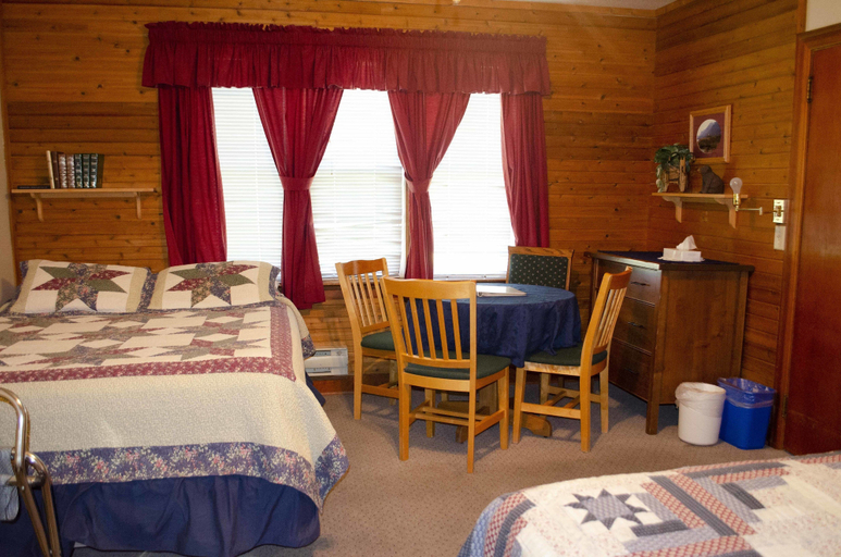 Others 5, Crandell Mountain Lodge, Division No. 3