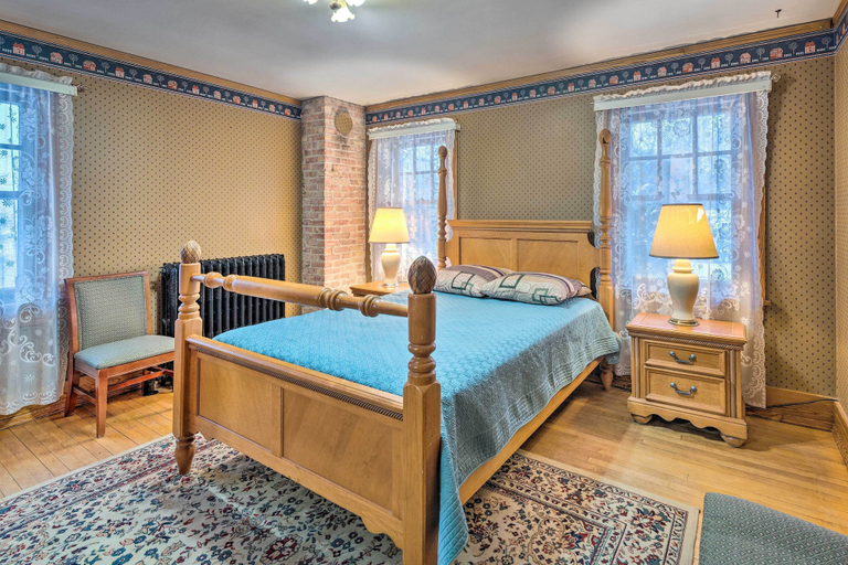 Bedroom 3, Belvidere Getaway on Kishwaukee River!, Boone