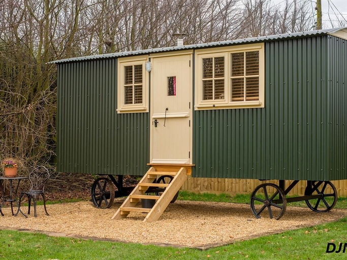 Exterior & Views 2, Fourwinds Leisure, Cambridgeshire