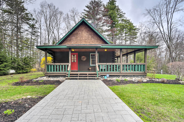 Lovely Fort Ann Lodge - 10 Mi to Lake George!, Washington
