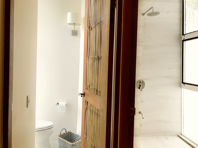 Bathroom 4, MarAmar Bungalows, Puntarenas