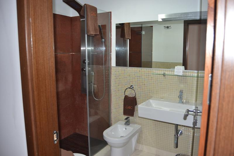 Bathroom 5, Las Villas de Amadores, Las Palmas