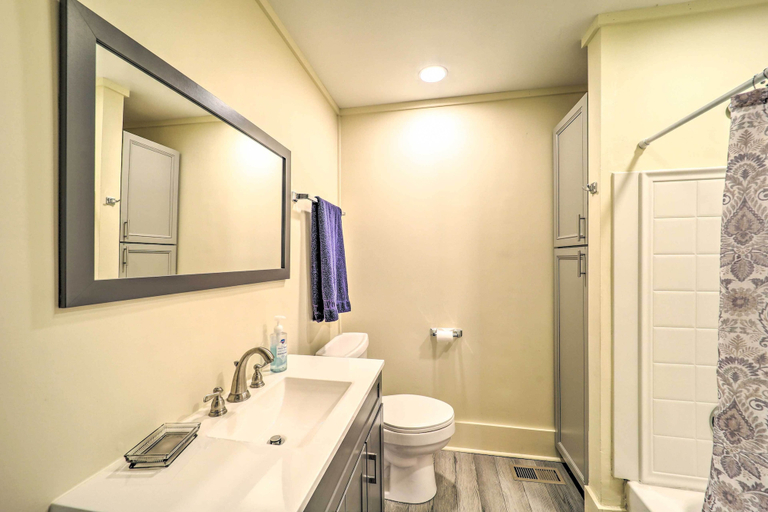 Bathroom 4, Bright Boone Home: Walk to Appalachian State!, Watauga