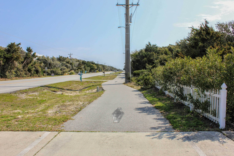 Others 5, Colorful Emerald Isle Home: Just Steps to Beach!, Carteret