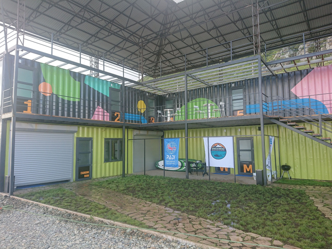 Exterior & Views, Altitude 1900 Dive resorts