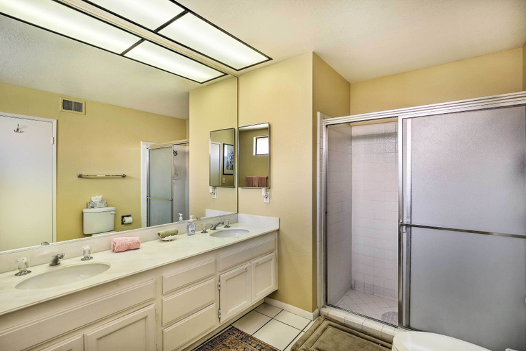Bathroom 4, Sunny Pad w/ Patio & Pool Access in Palm Desert!, Riverside