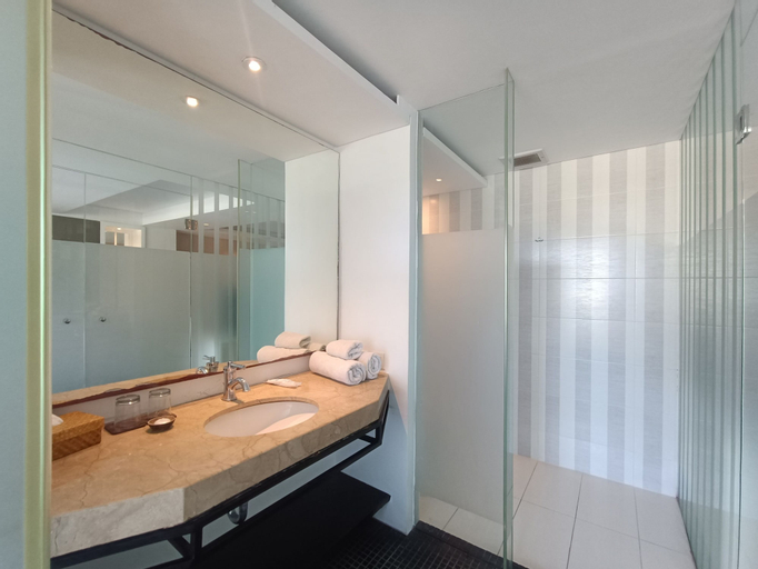 Bathroom 5
