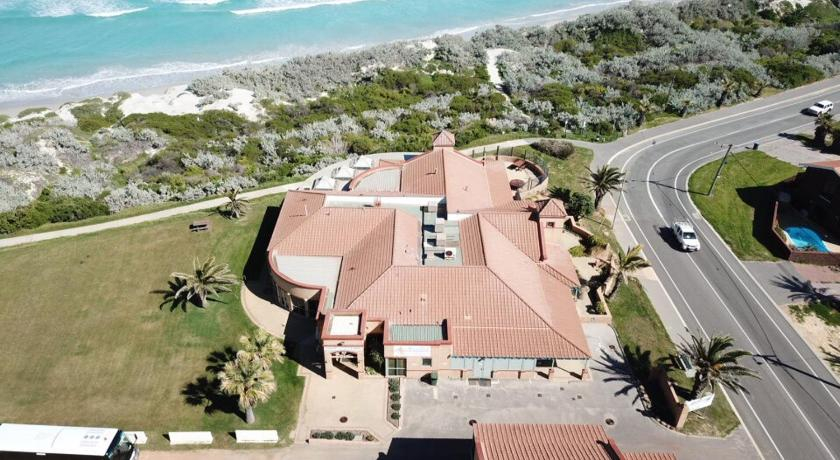 The African Reef, Geraldton