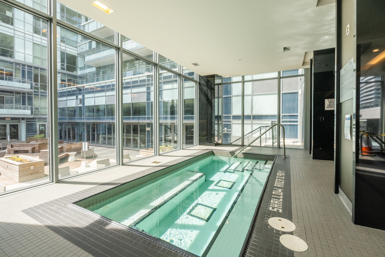 Sport & Beauty 2, Modern Lillian Street Condos Midtown Toronto, Toronto