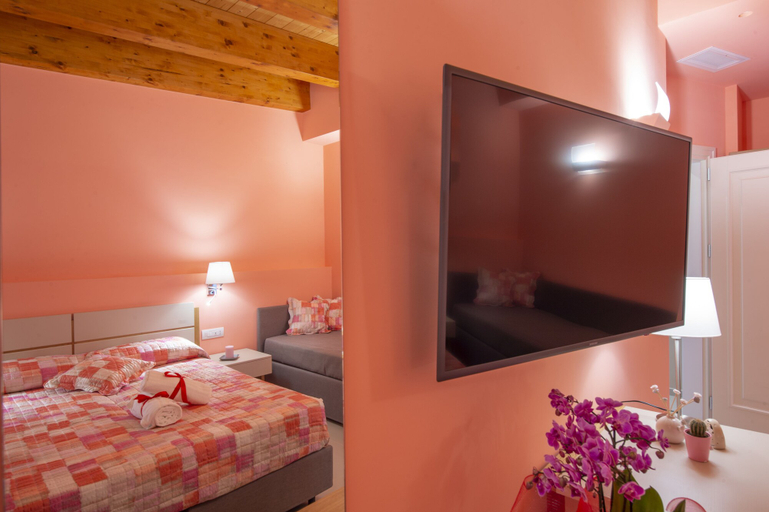 Bedroom 3, Villa Paradise Resort, Salerno