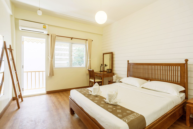 Bedroom 27