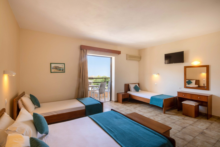 Bedroom 2, Hotel Rossis, Ionian Islands