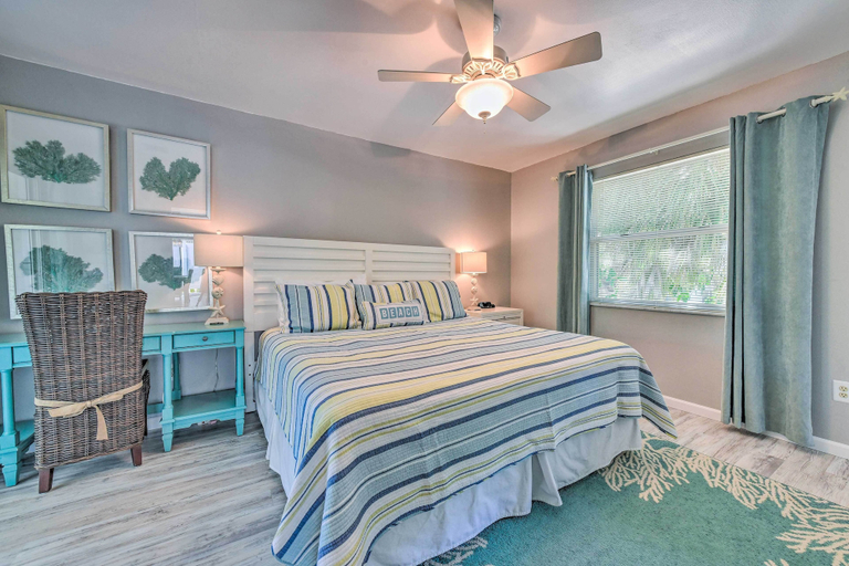 Bedroom 3, Canal-front Gem w/ Pool & Hot Tub in Anna Maria, Manatee
