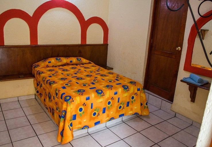 Bedroom 2, Hotel Jorges Morelia, Morelia