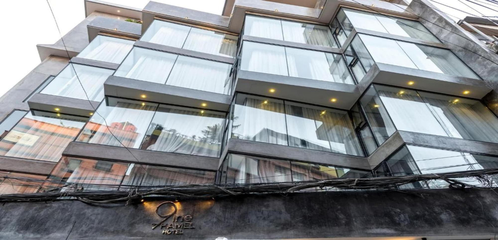 Exterior & Views