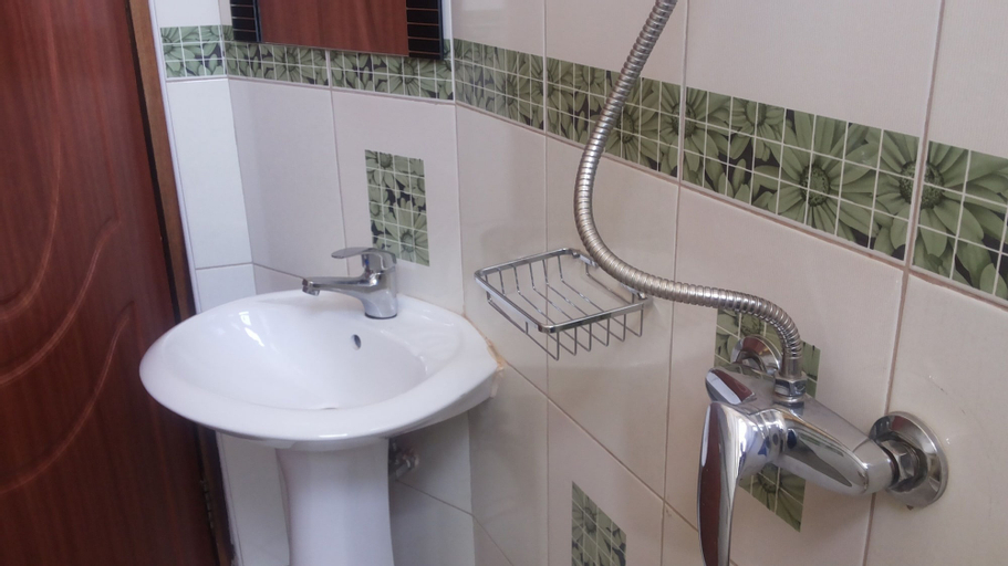 Bathroom 4