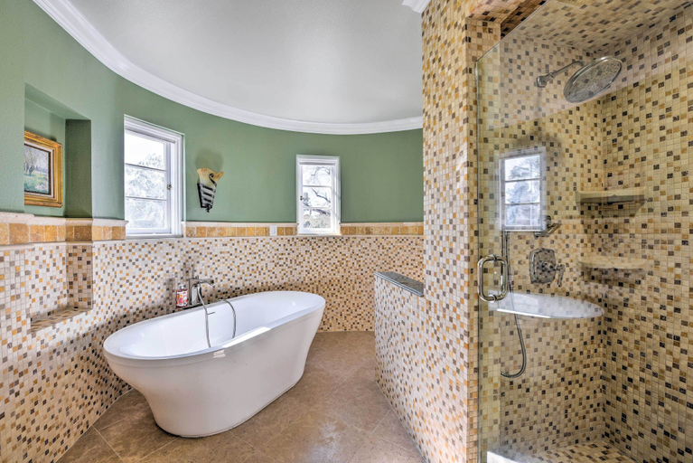Bathroom 4, 'The Castle' Overlooking San Bernardino Mtns, Los Angeles